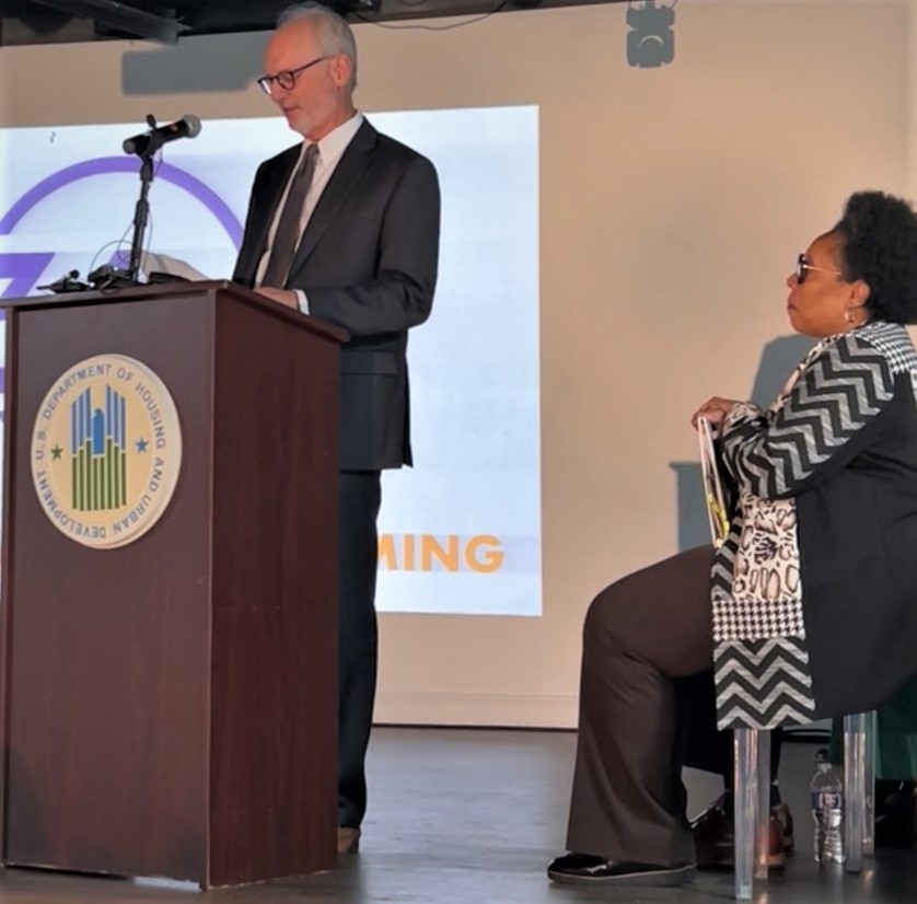 OHFA Board of Trustees Chairman Mike Buhl helped welcome U.S. Department of Housing and Urban Development Secretary Marcia Fudge to Tulsa.